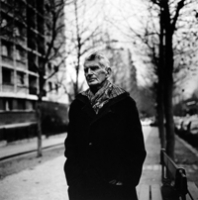 Samuel Beckett photographed on Boul