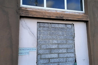 38 Kilovolts, Moneenageisha