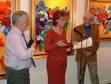 Tom Kenny with Roisin McDonagh & Artist Kenneth Webb